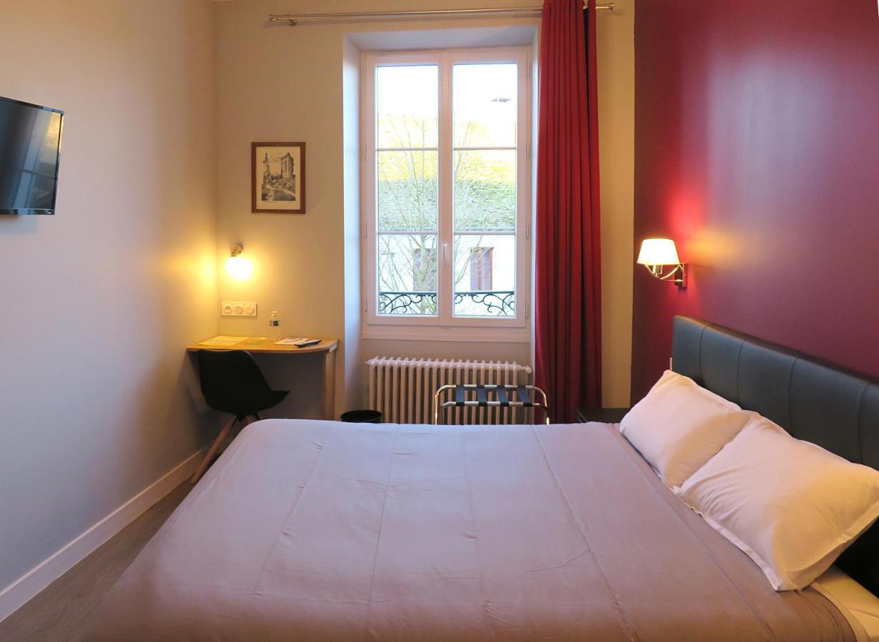 Hotel Le Dormeux Mehun-sur-Yevre Exterior photo